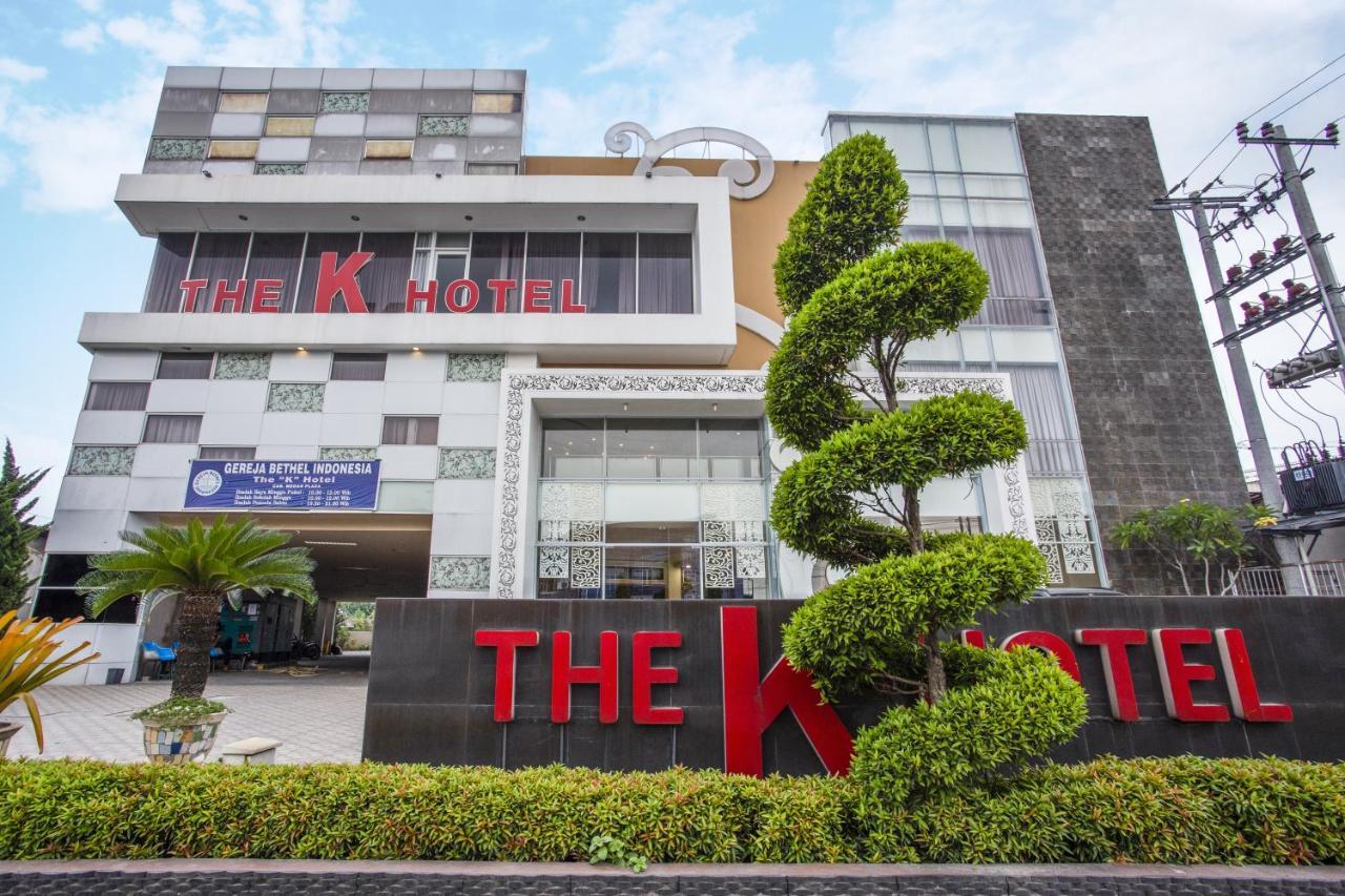 K Hotel Medan Exterior photo